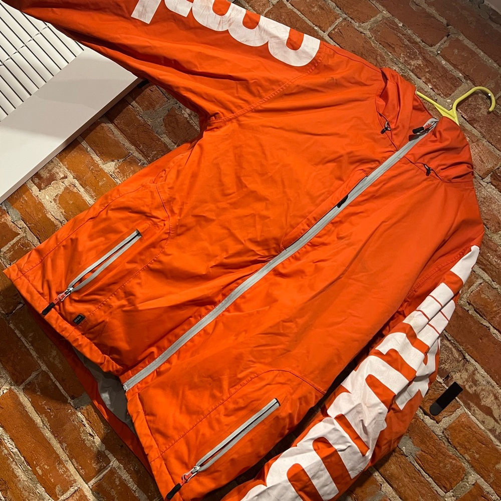 Thirtytwo brand snow/ski jacket